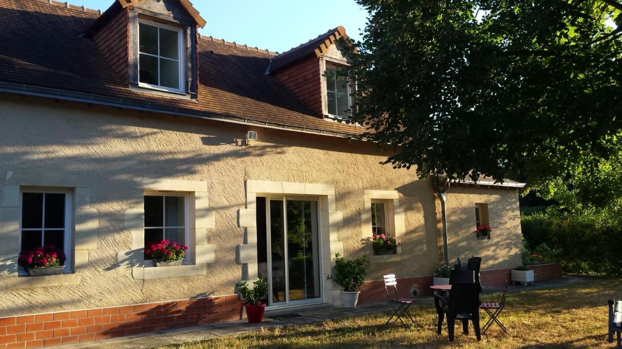 Chambre D'Hote En Vallee Du Loir - Elevage Des Rosiers Bazouges-sur-le-Loir Luaran gambar